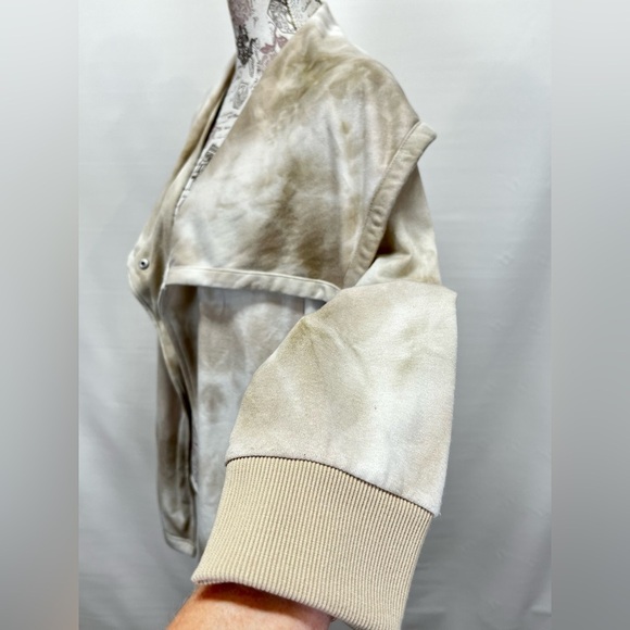BAGATELLE Tan and white tie dye wide collar sweatshirt size M - Picture 4 of 15